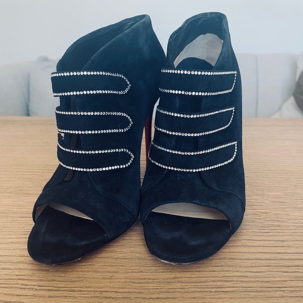 Christian Louboutin Triplica Strass 100 Black Suede Peep-Toe Boots – Size 7.5